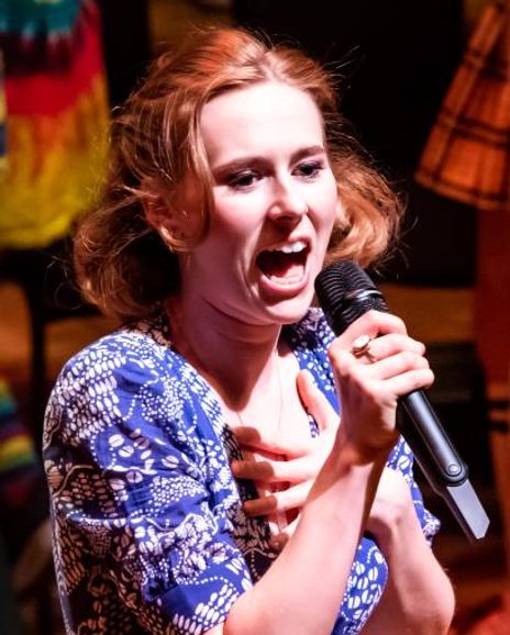 Laura Baldwin Headshot