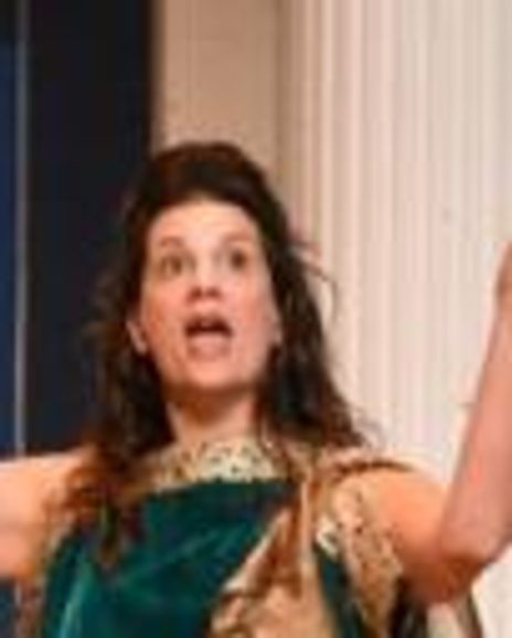 Julia Hoffert Headshot