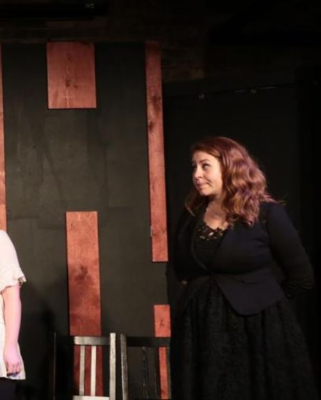 Sarah Mobley Headshot