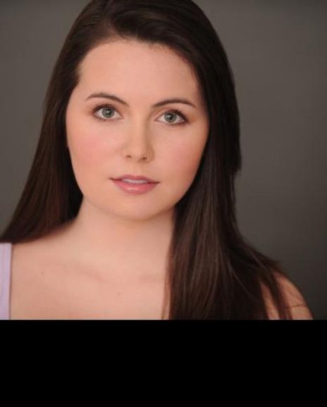 Brooke Farnum Headshot