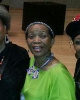 Thuli Dumakude Headshot