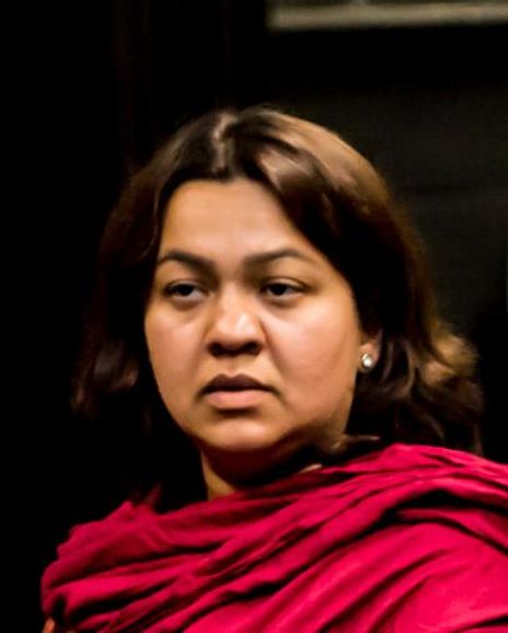 Arti Mirwani-Daltry Headshot