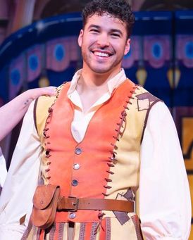 Louis Gaunt Headshot