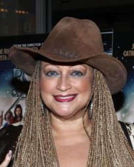 Michele Mais Headshot