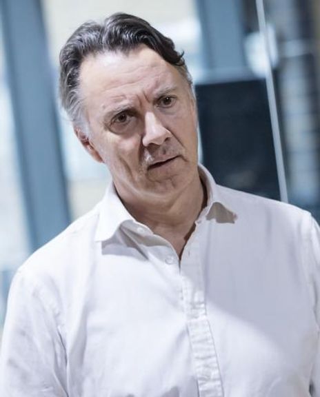 Julien Ball Headshot