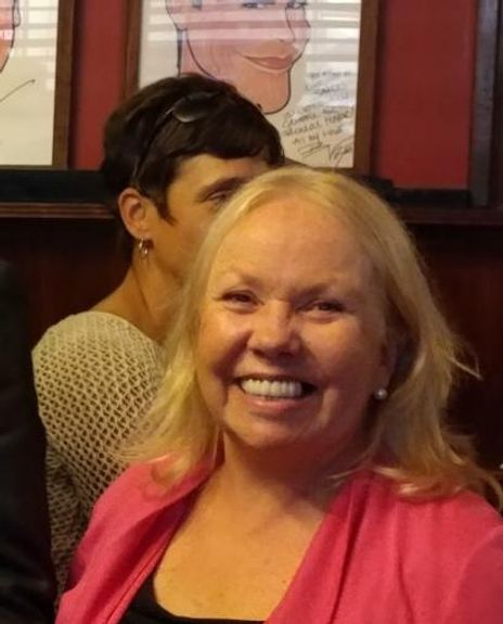 Leslie Shreve Headshot