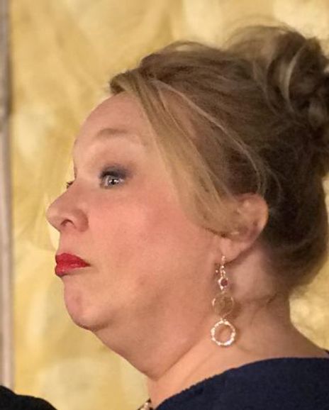 Marilyn Busch Headshot