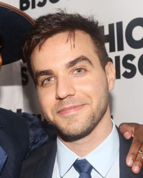 Ethan D Pakchar Headshot