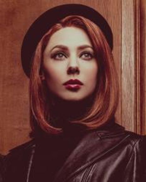 Catherine Steadman Headshot