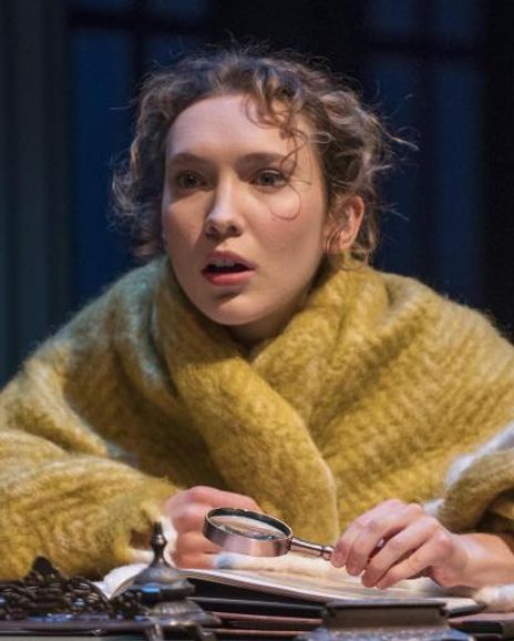 Rebecca Hurd Headshot