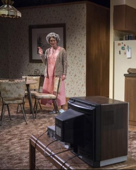 Lynne Baker Headshot