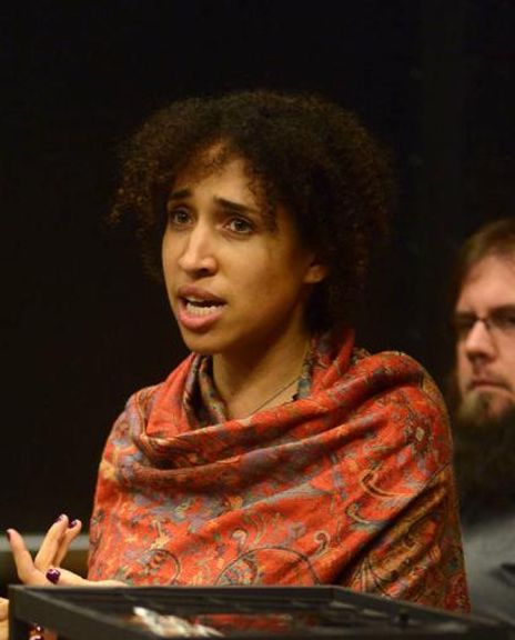 Deena Selenow Headshot