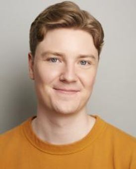 Eric Peters Headshot