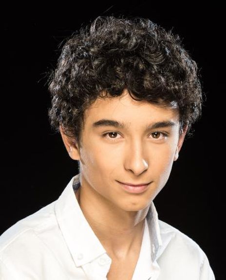 Pablo Bravo Headshot