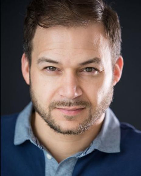 Ron T. Diaz Headshot