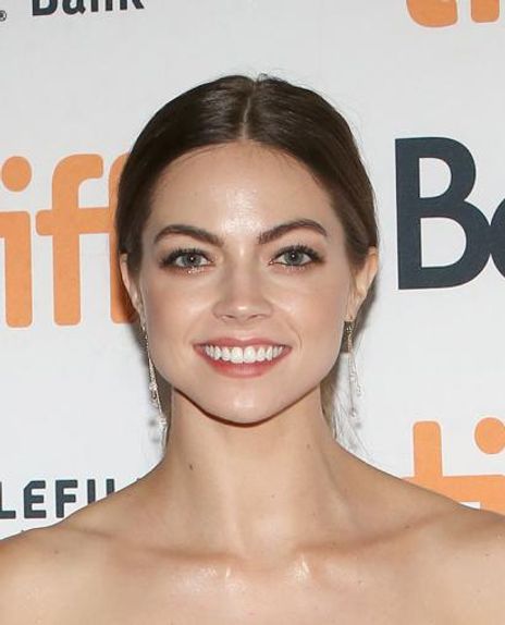 Caitlin Carver Headshot