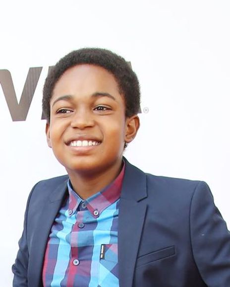 Issac Brown Headshot