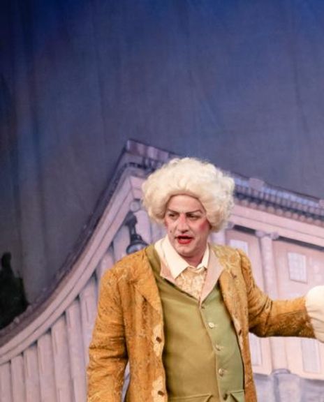 Bradford Farwell Headshot