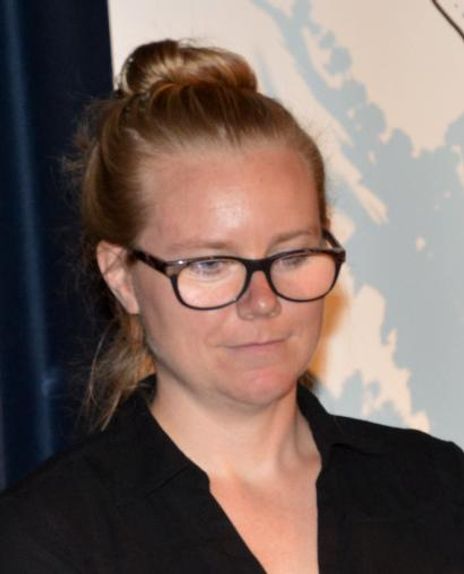 Kari Bernston Headshot