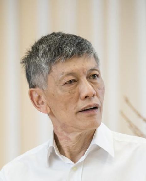 Kwong Loke Headshot