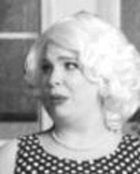 Megan Mostow Headshot