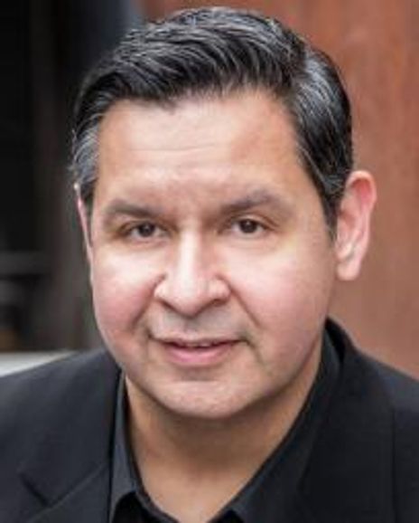 Douglas Ramirez Headshot