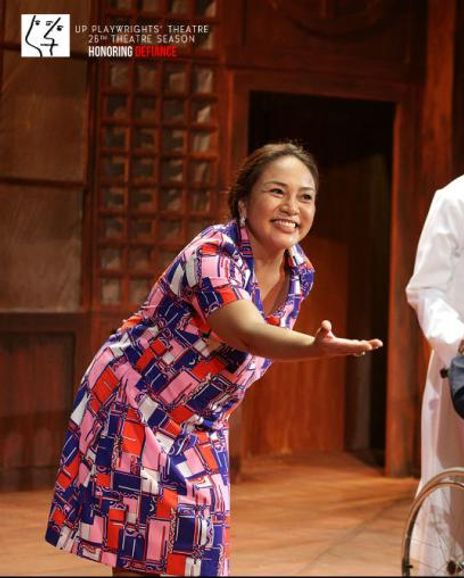 Stella Canete-Mendoza Headshot