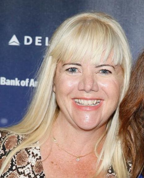 Jennifer Elise Cox Headshot