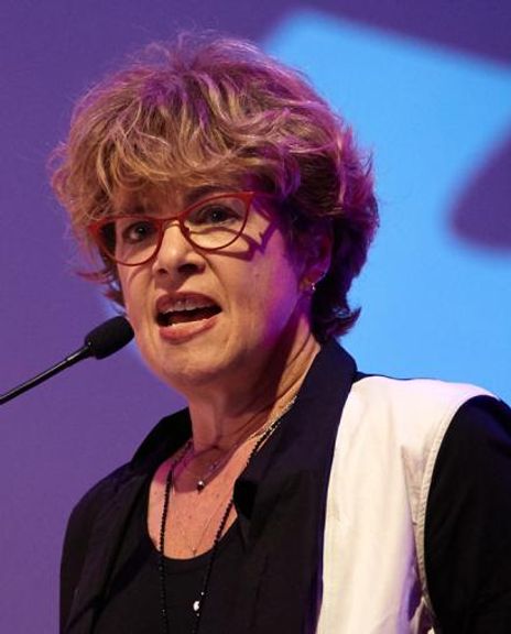 Laura Flanders Headshot