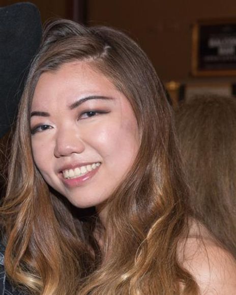 Angela Xu Headshot