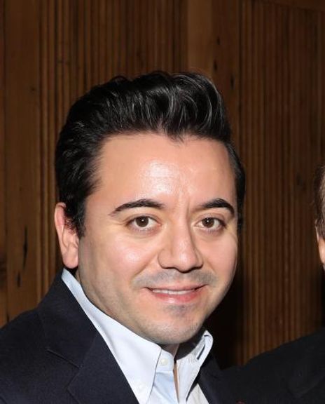 Cesar Ricci Headshot