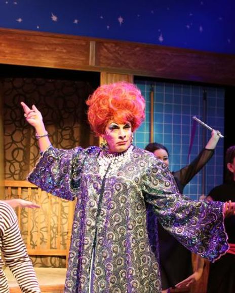 Kira Gaudynski Headshot