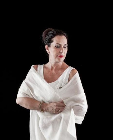 Arina de Witt Headshot