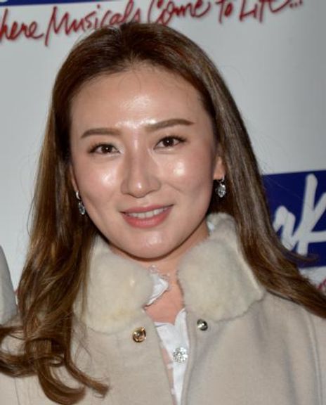 Cecilia Lin Headshot