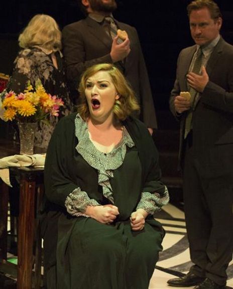 Kathryn Taylor Rose Headshot