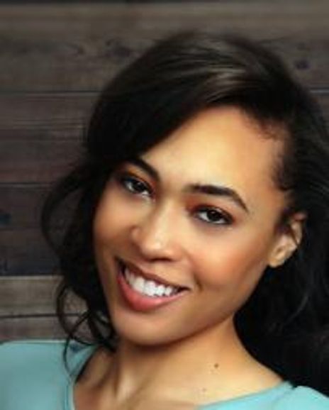 Elizabeth Marie Camacho Headshot