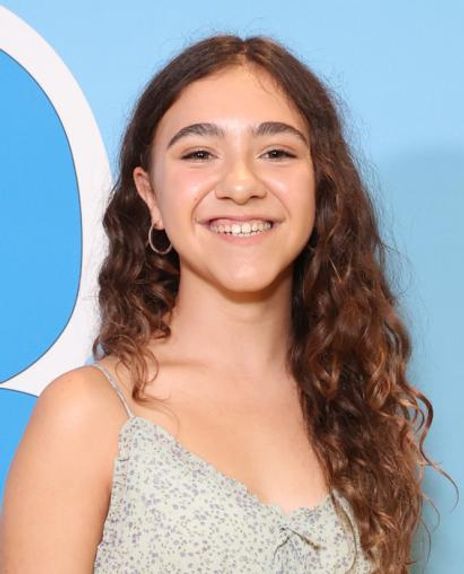 Olivia Edward Headshot