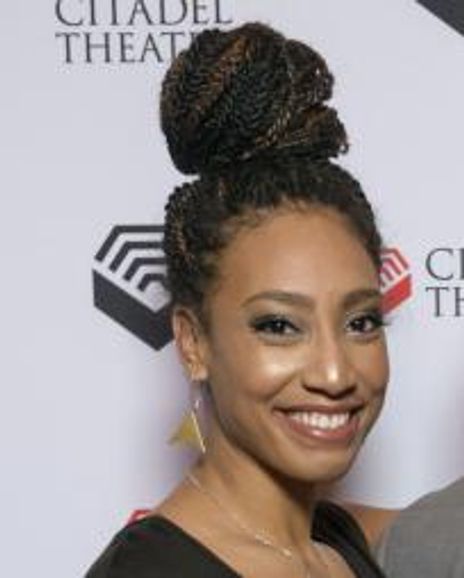 Evangelia Kambites Headshot