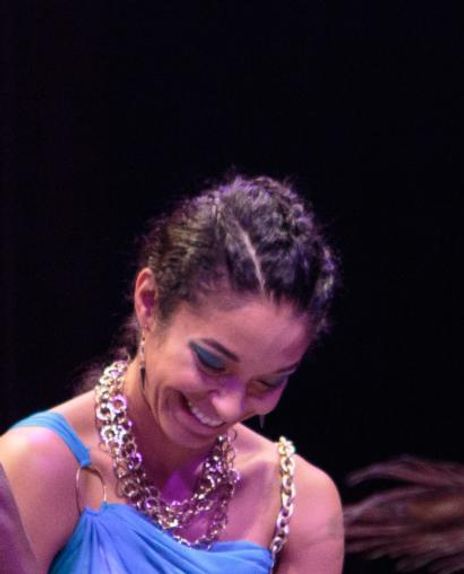 Simone Elizabeth Bart Headshot