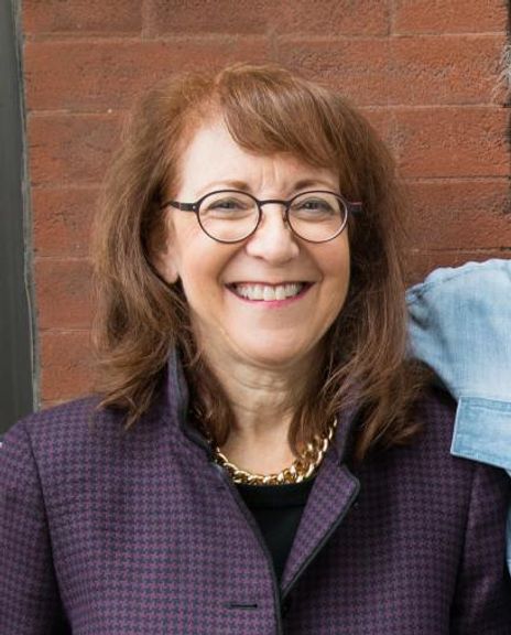 Michele Dragisity Headshot