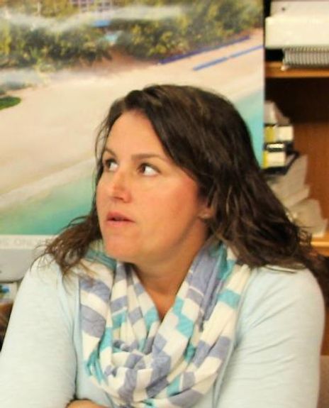 Danielle Sultini Headshot