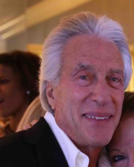 Joel Koeppel Headshot