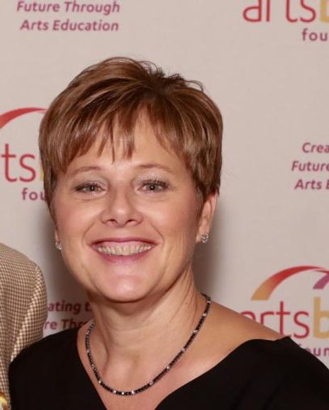 Helen S Carlos Headshot