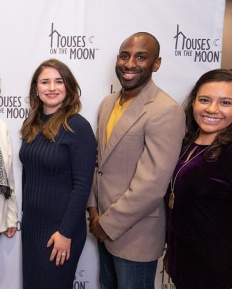 Jenny Paredes Headshot