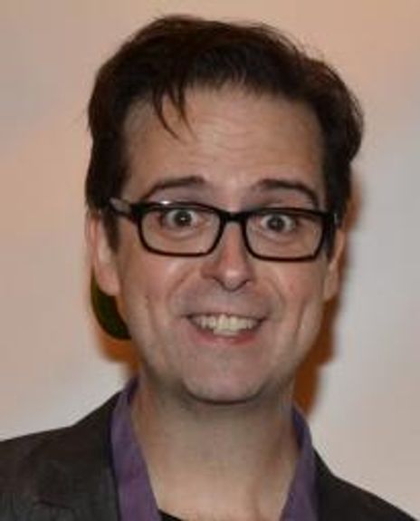 Erik Gratton Headshot
