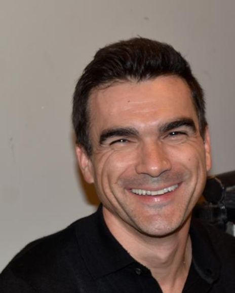 Dam Domingues Headshot