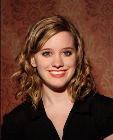 Lisa Klages Headshot