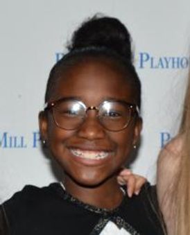 Michelle Henderson Headshot