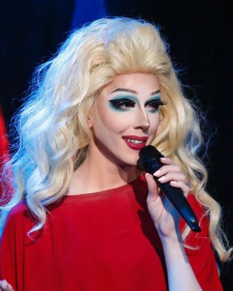 Dixie Lynn Cartwright Headshot