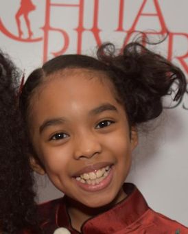 Mia Williamson Headshot